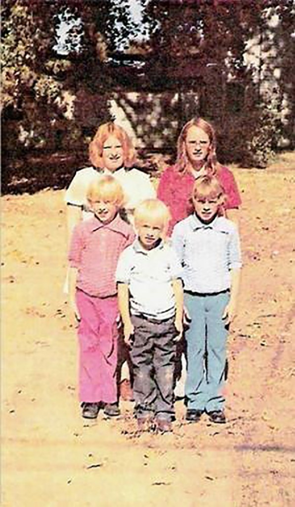 Sean Marsee and his siblings in earlier days. Photo courtesy American Cancer Society.
