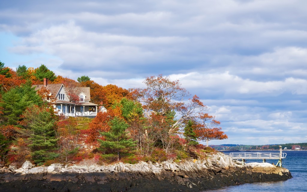 Autumn’s canopy is spectacular on New England’s shoreline.