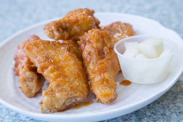 Fusion Café: Wing It specializes in Korean-style chicken wings. Photo by Brent Fuchs.