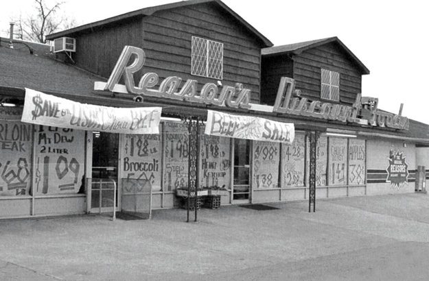 One of the earliest Reasor’s locations in Tahlequah. Photo courtesy Reasor's Foods.