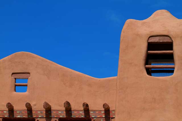 Pueblo-revival style architecture is common in santa fe and makes for a popular tourist attraction.