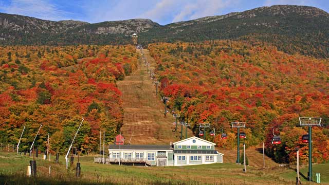 The Stowe Gondola SkyRide provides breathtaking views of fall foliage. Photo courtesy Stowe Mountain Resort.
