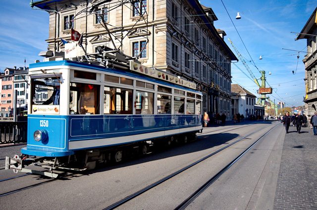 Trolley tours take tourists past many popular tourist destinations. Photo Roman Babakin / Shutterstock.com