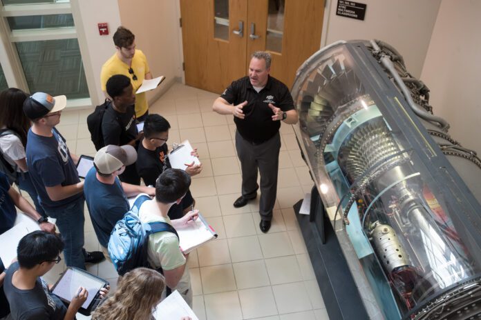 220824_mae_rouser_lecture_026